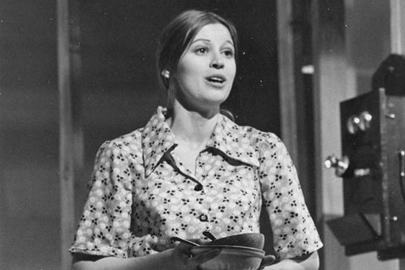 Marcia-as-Gene-Stratton-Porter-in-A-Song-in-the-Wilderness_crp